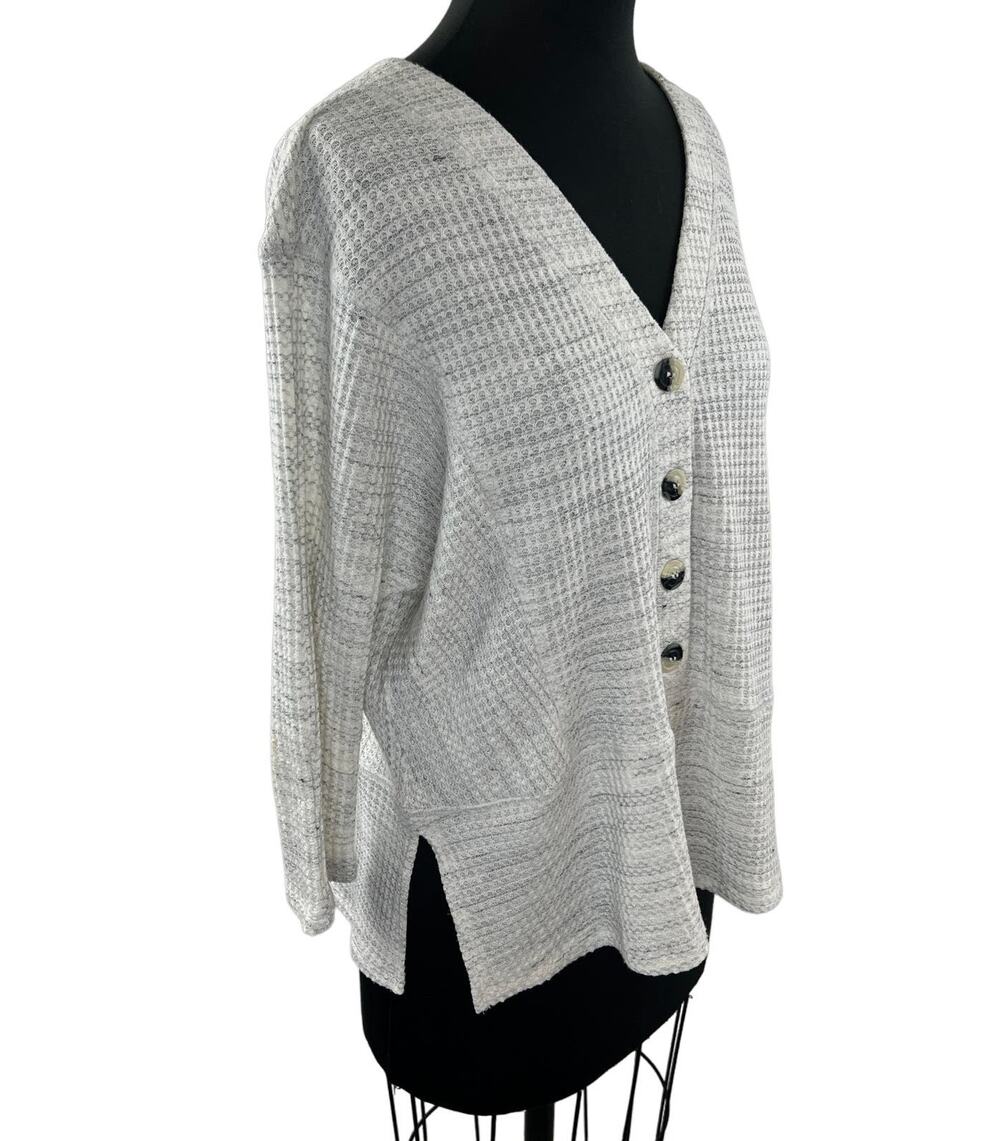 SUNDAY IN BROOKLYN Gray Waffle Knit V-Neck Button Front Pullover Sweater Size M